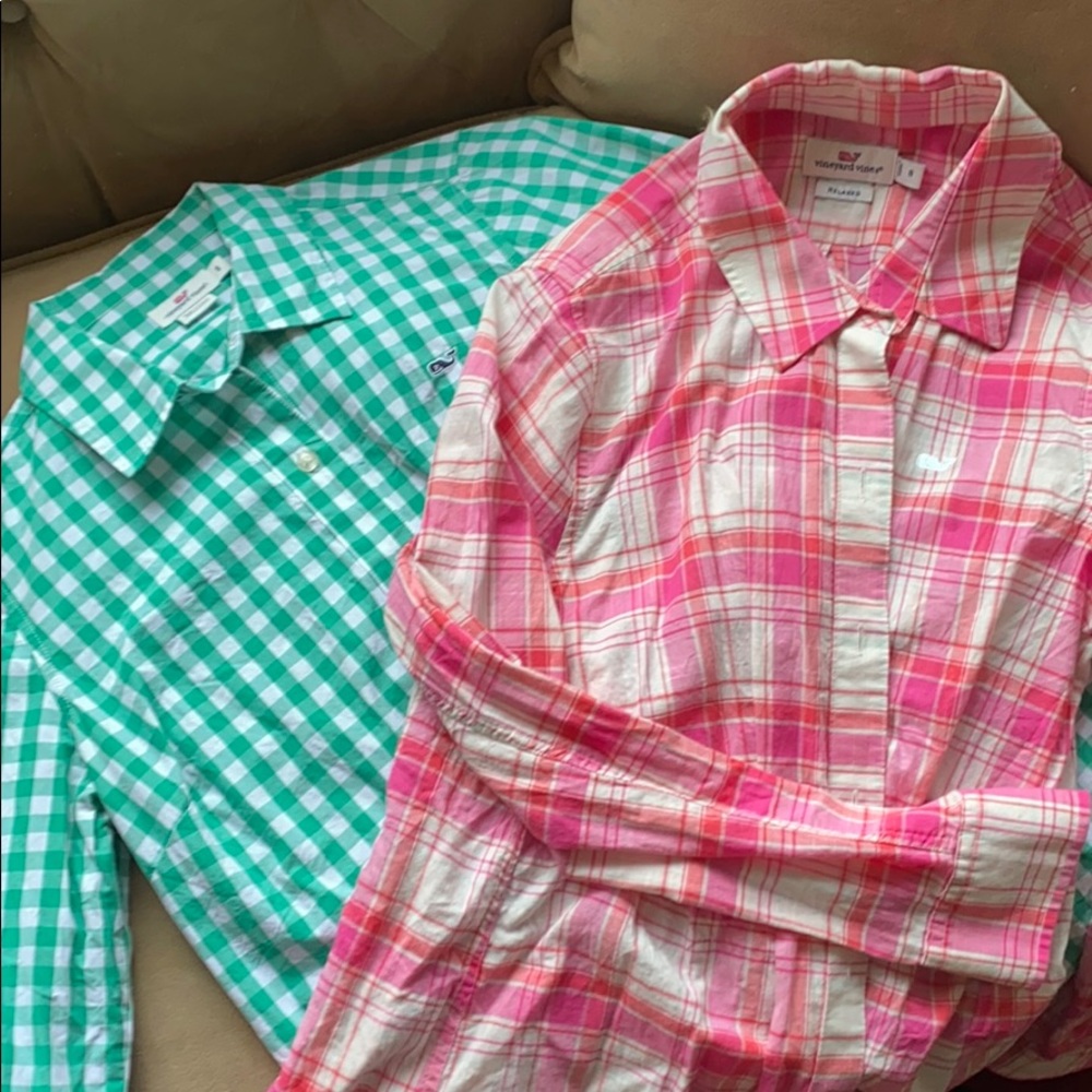 2 VINEYARD VINES BUTTON DOWNS